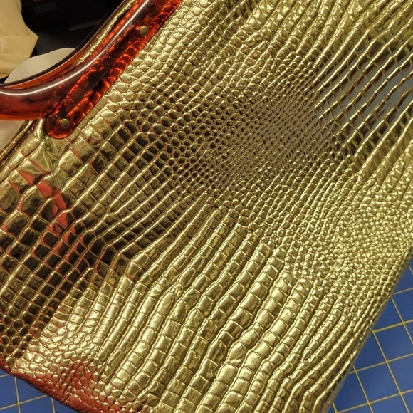 Gold Floral Animal Faux Alligator Skin 15 x 12 x 1 Flat Zipper Purse Vintage - Picture 6 of 7